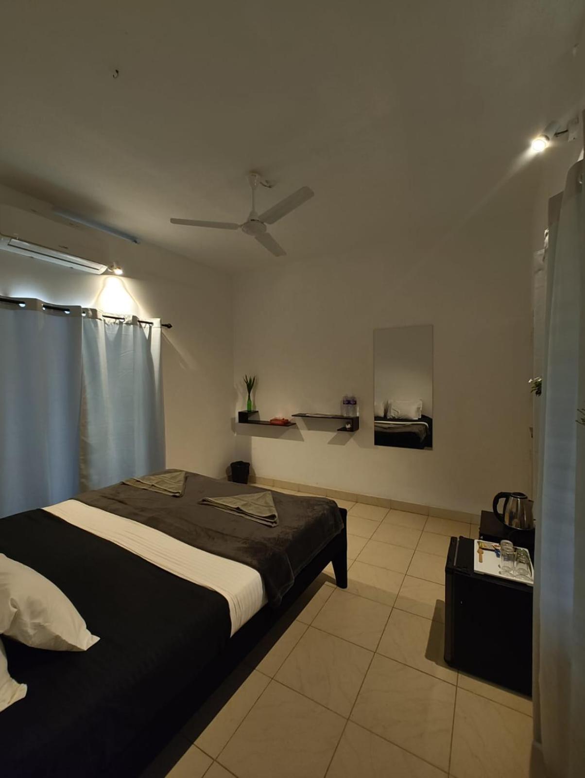 Satta Beach Deluxe วาร์คาลา ห้อง รูปภาพ